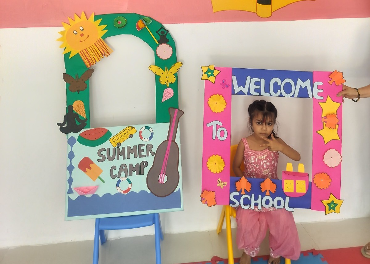 A student at the Welcome to School photo booth