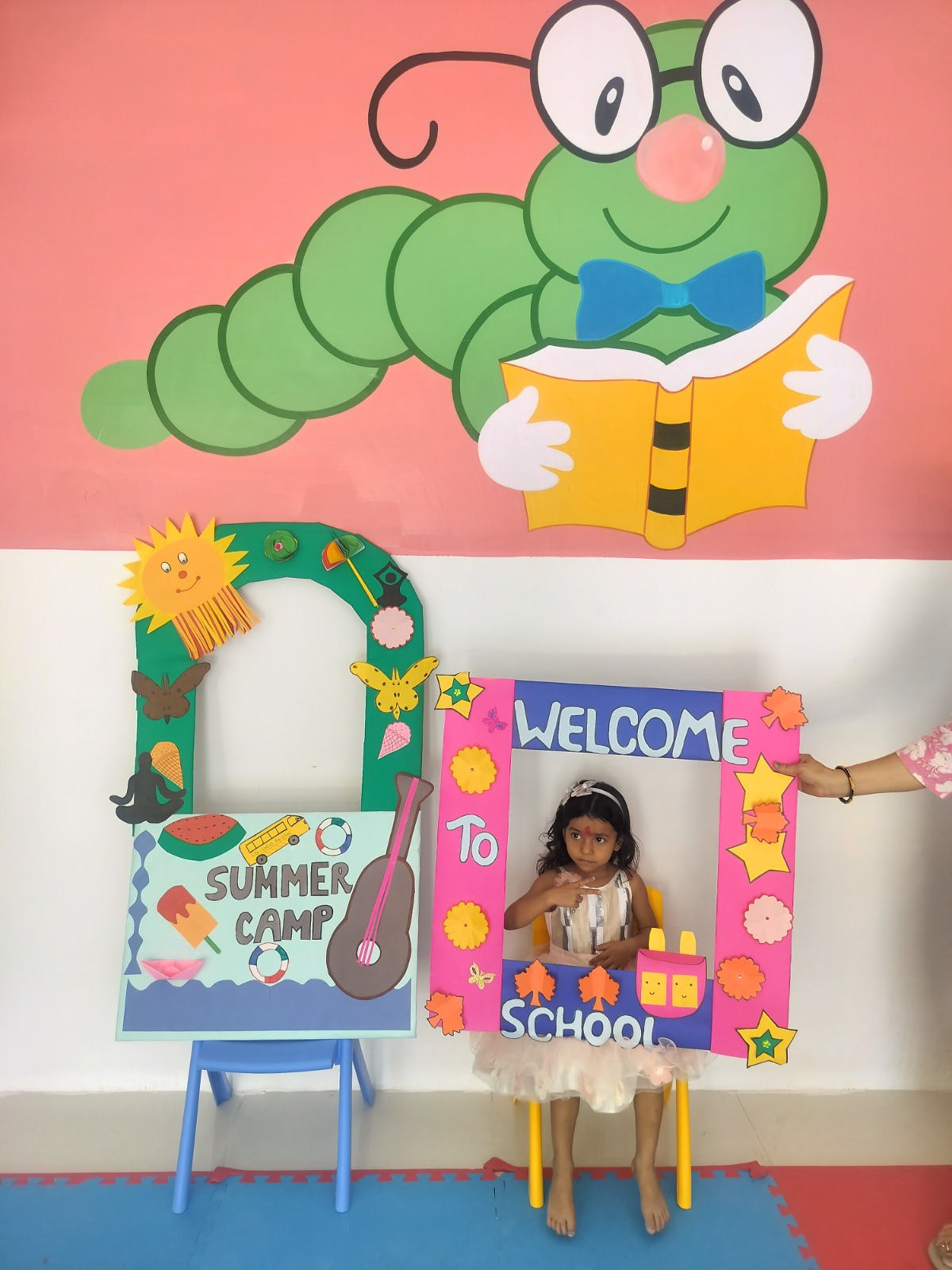 A student at the Welcome to School photo booth